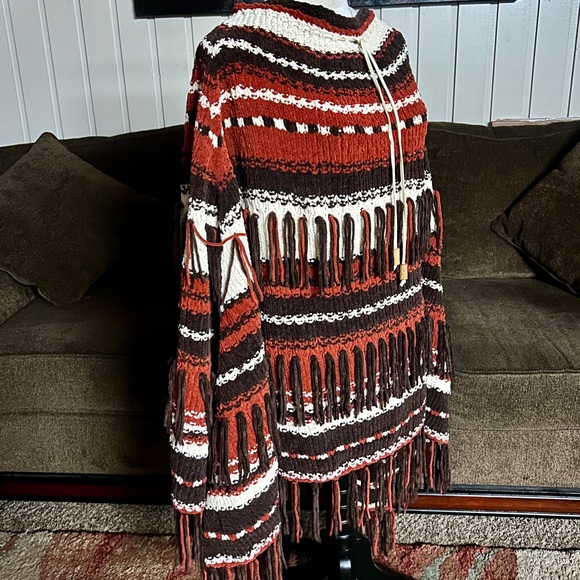 Vintage • Southwestern• Alpaca Fabric • Brown/Beige • One Size • Fringe • Poncho - Picture 7 of 14